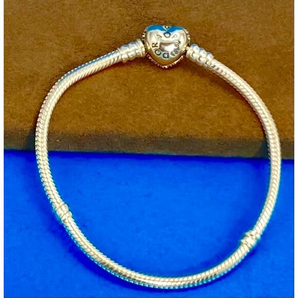 Pandora charm bracelet with Pave Heart Clasp - Picture 3 of 4